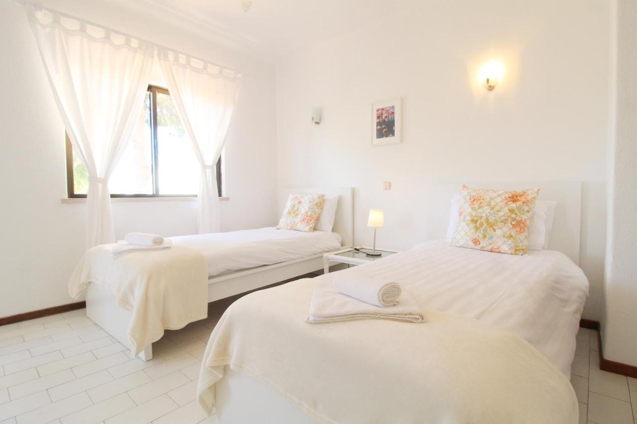 T3 Holiday Cottage Near The Beach | C225 Porches  Exteriér fotografie